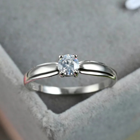 Silver Cute romantic Ring - Picture 5 of 13